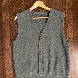 Knit vest